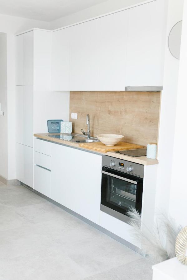 Apartmani Toma Pakoštane Exterior foto